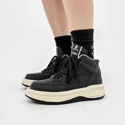 sports shoes for men and women are fashionable, casual and breathable for men and women, increasing platform shoes